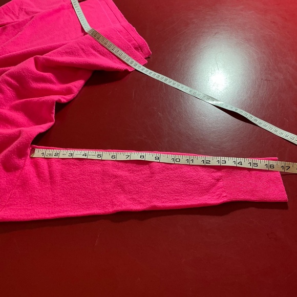 Lilly Pulitzer Sweater S/M Neon Pink 100% Cashmere Oversized Cozy V Neck Womens - Picture 7 of 16